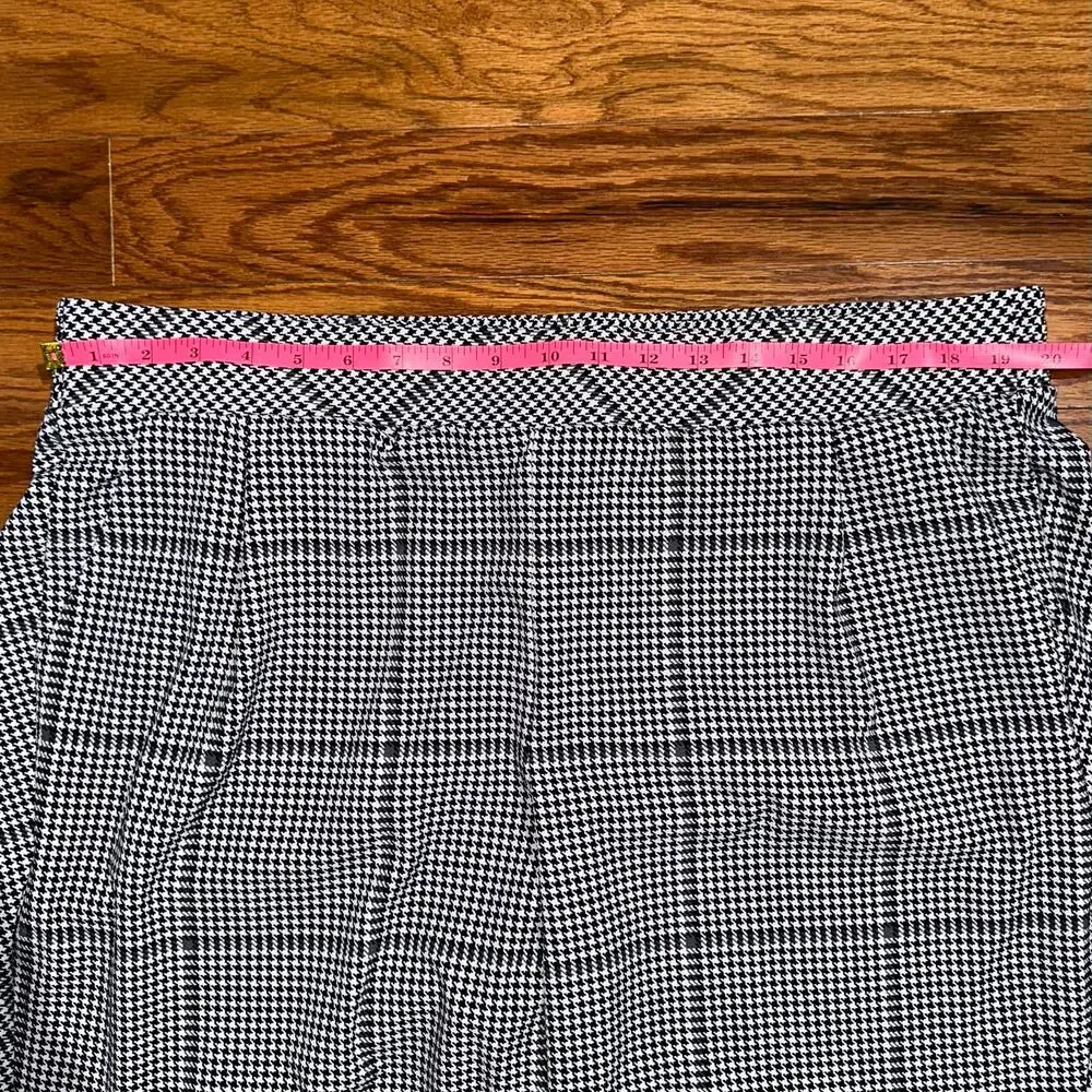 Torrid Black White Plaid Crepe Pull On Tapered Ankle Pant Size 2XL - Picture 12 of 16